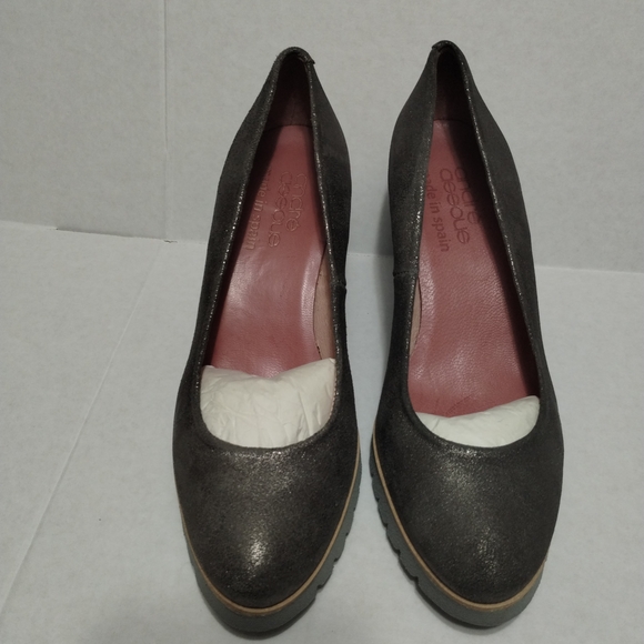 Andre Assous Metallic Heels - Picture 4 of 7